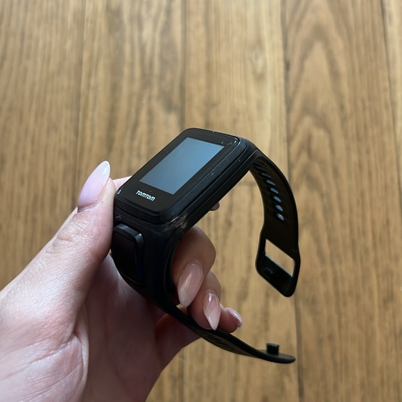 TomTom Spark Cardio + Music GPS Fitness Watch - Picture 6 of 6